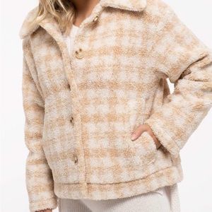 houndstooth pattern, cozy jacket NWT